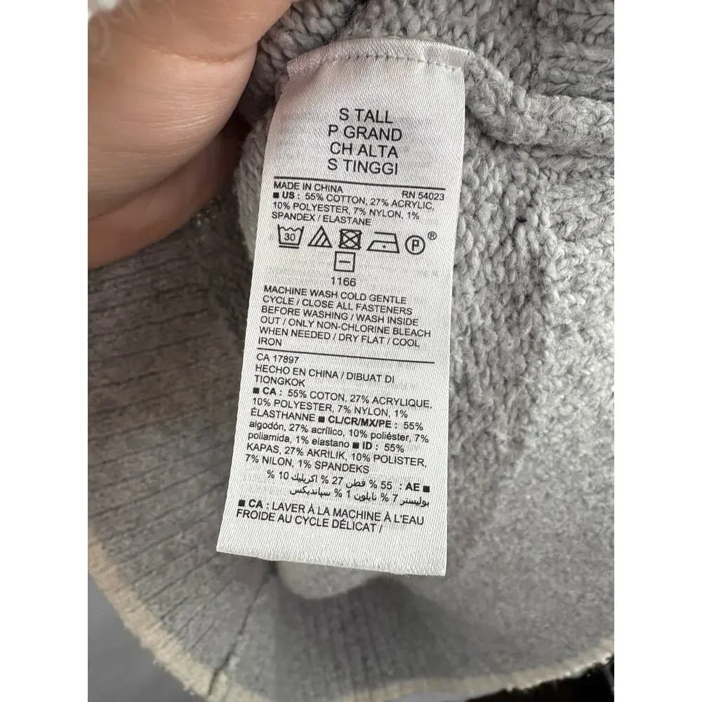 Women’s Old Navy Small Tall Light Gray Cardigan w/ White Heart